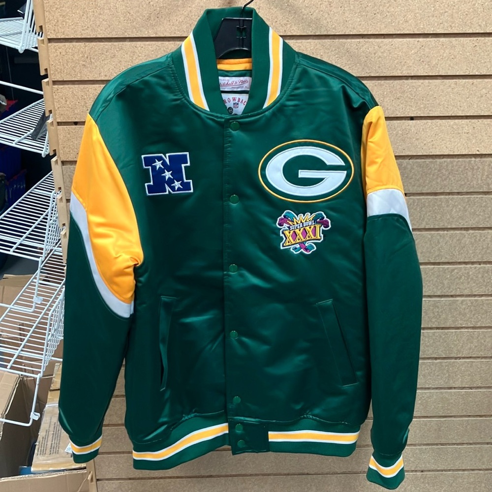 Green Bay Packers satin jacket New !!